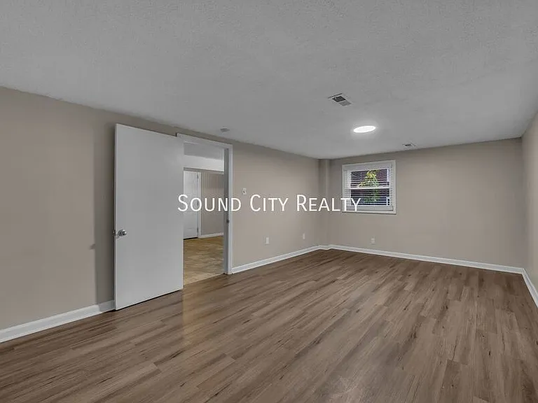 2820 Saint Edwards Dr — Photo 20