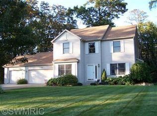 238 Embury Dr, Battle Creek, MI