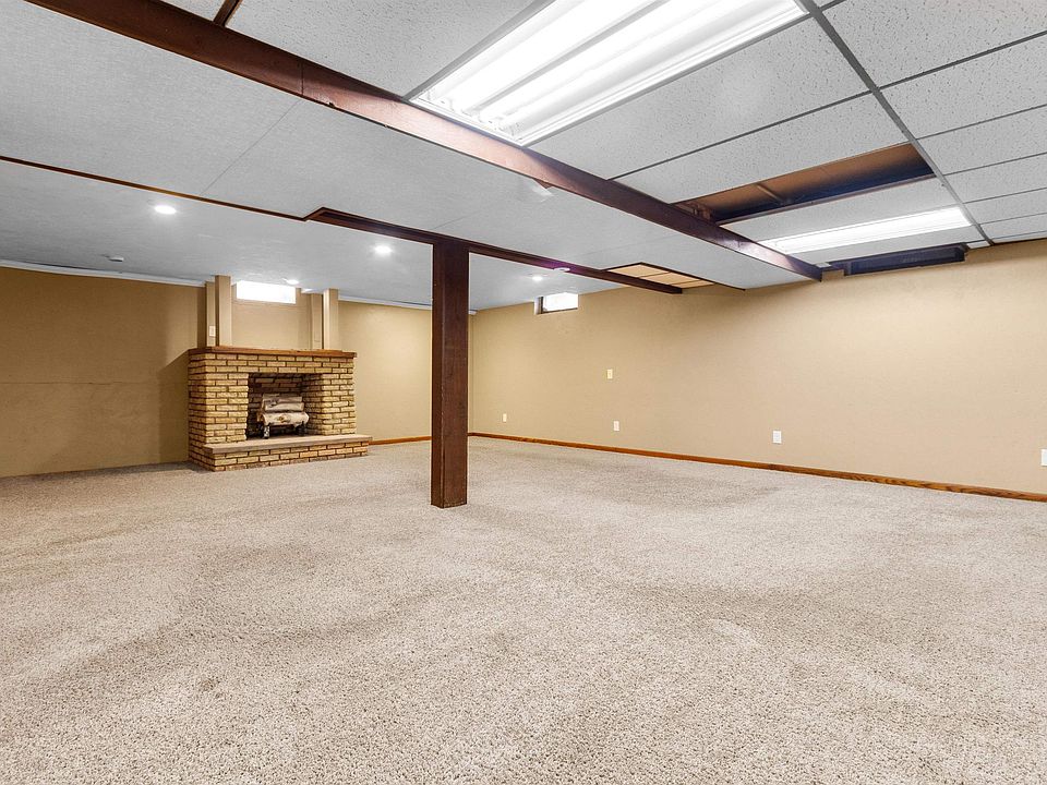 738 Pleasant Ln, Menasha, WI 54952 MLS 50280214 Zillow