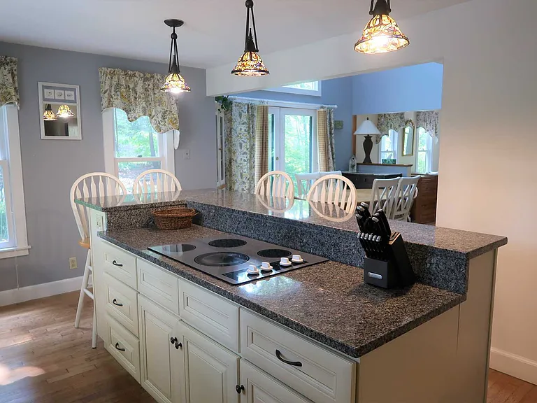 145 Woodside Meadow Rd — Photo 9