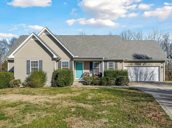 734 Everville Dr, Livingston, TN 38570