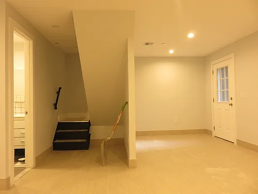 Rented by Rennit Inc. | media 14