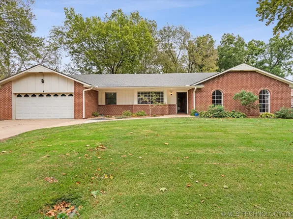 1438 Cherokee Hills Dr, Bartlesville, OK 74006