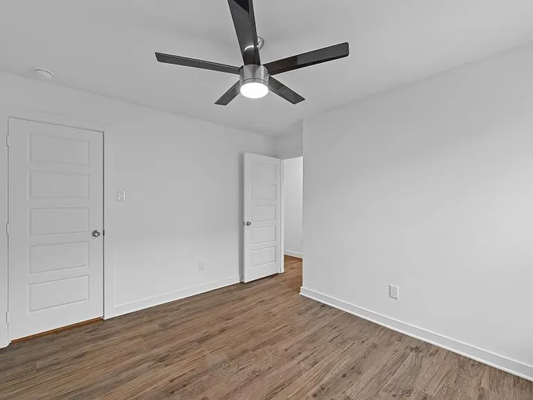 429 Luke St — Photo 15