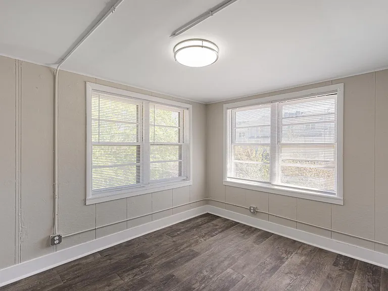 117 S 38th St #3 — Photo 6