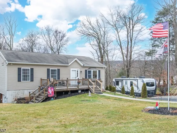 37 Tintle Ave, West Milford Twp., NJ 07480