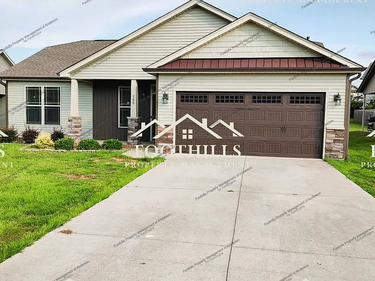 155 Norfolk Cir — Photo 1