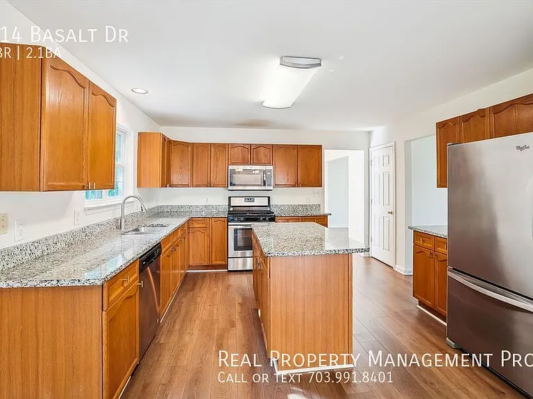 114 Basalt Dr — Photo 3
