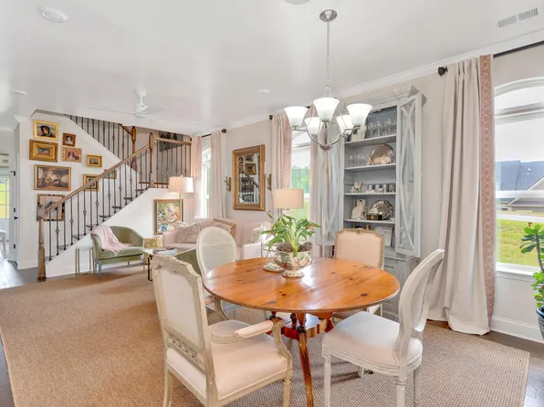 34 H Founding Way #Ntt9p6, Lookout Mountain, GA 30750