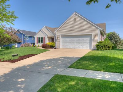 1340 Orchard CIRCLE, Oconomowoc, WI, 53066