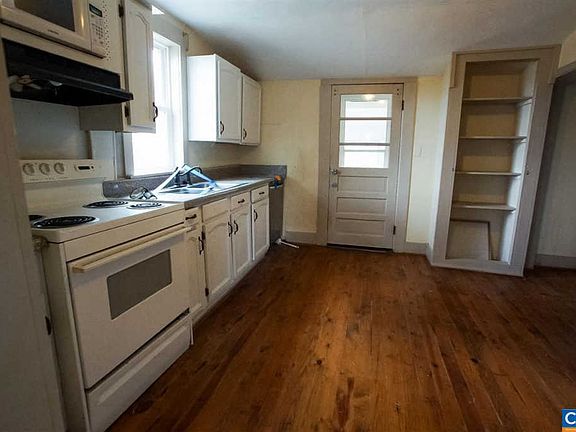 4th image of 130 Lesueur St