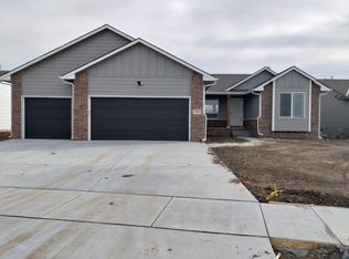 11701 E Mount Vernon Rd, Wichita, KS 67207