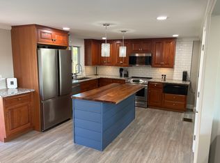 (Undisclosed Address), North Hampton, NH 03862