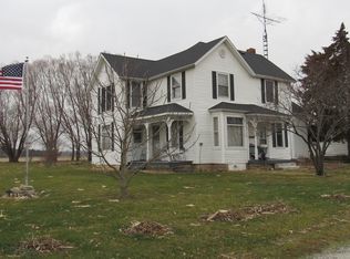 1605 N 43rd Rd, Earlville, IL 60518