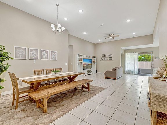 3rd image of 1721 SW Dove Lane