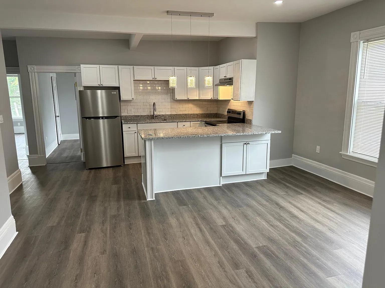 4 bed, $3,500 — Photo 3