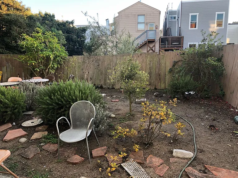 1329 Grove St — Photo 10