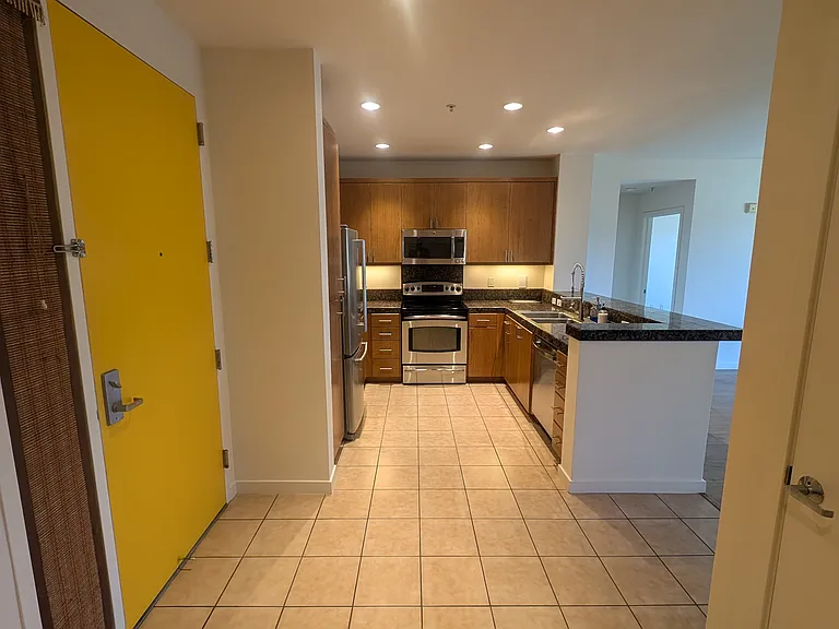 3090 Glascock St #210 — Photo 5