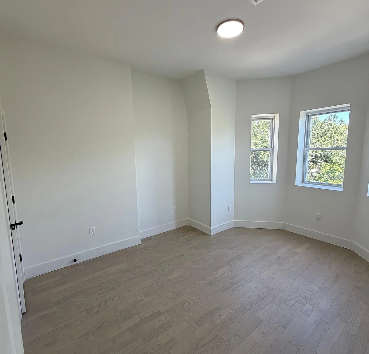 67 Lincoln Park — Photo 1