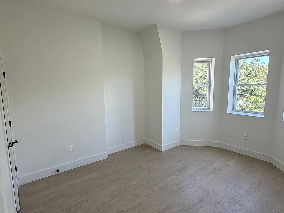 67 Lincoln Park #1