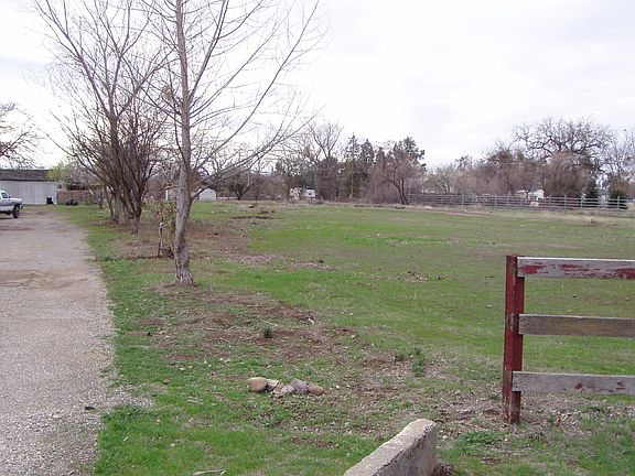 2nd image of 8149 Buena Vista Ave