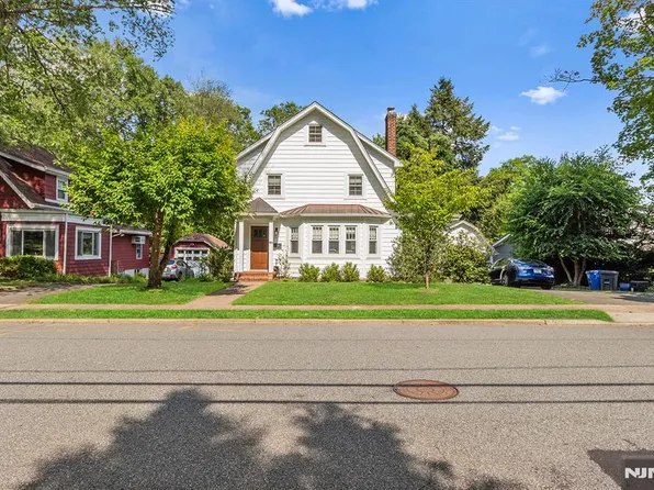99 Columbus Ave, Closter, NJ 07624