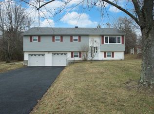 38 Tiger Rd, Hopewell Junction, NY 12533