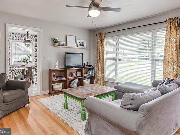 5th image of 11829 Robinwood Dr