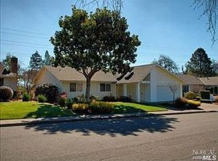 45 Autumn Leaf Dr, Santa Rosa, CA 95409