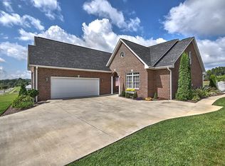 954 Shadyside Dr, Kingsport, TN 37663