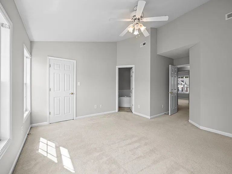 4718 Longhill Ln — Photo 27