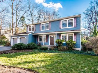 109 Samuel Ct, Lincroft, NJ 07738