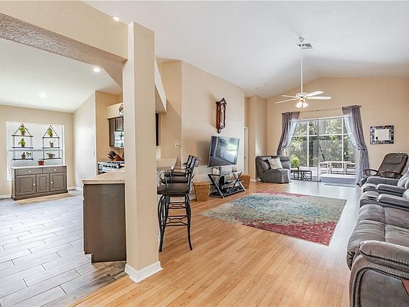 4th image of 25235 Geddy Dr