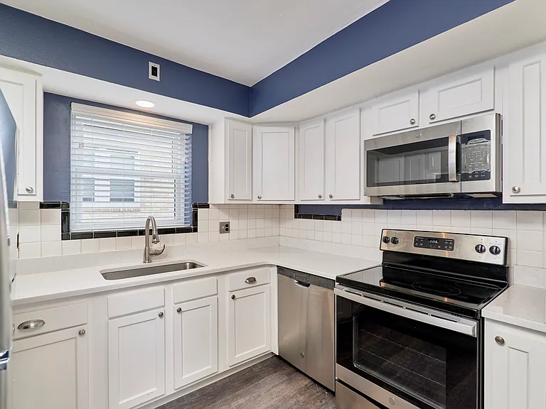 6238 Loran Ave — Photo 6
