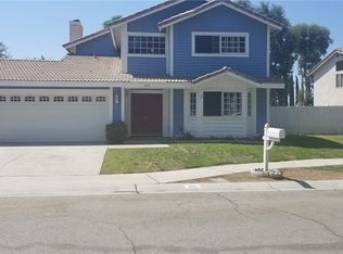 1113 Country Pl, Redlands, CA 92374