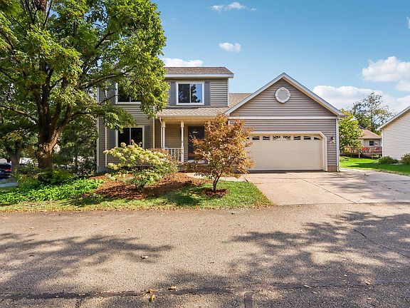 4th image of 778 Sky Ridge Dr