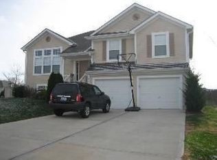 1328 SE Dalton Cir, Lees Summit, MO 64081