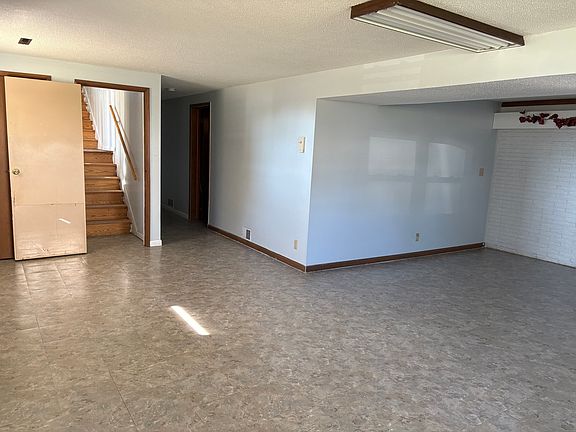 2nd image of 250 Brentwood Dr NE