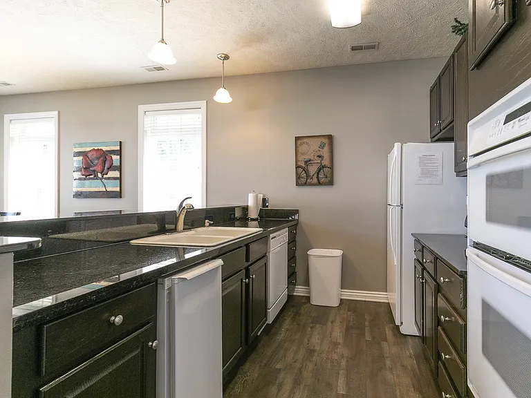 Lexington Ridge Apartments — Photo 17