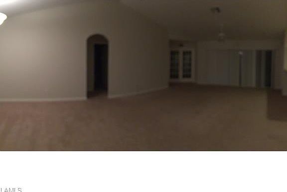 3rd image of 1934 Venice Ave N