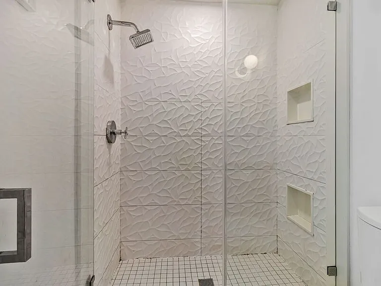 1012 Harvard St NW #7 — Photo 23