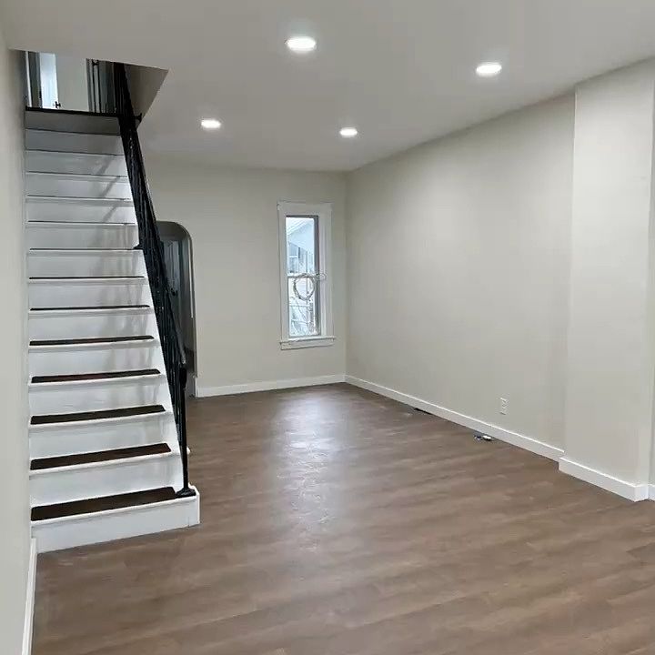 1st image of 658 Gordon St