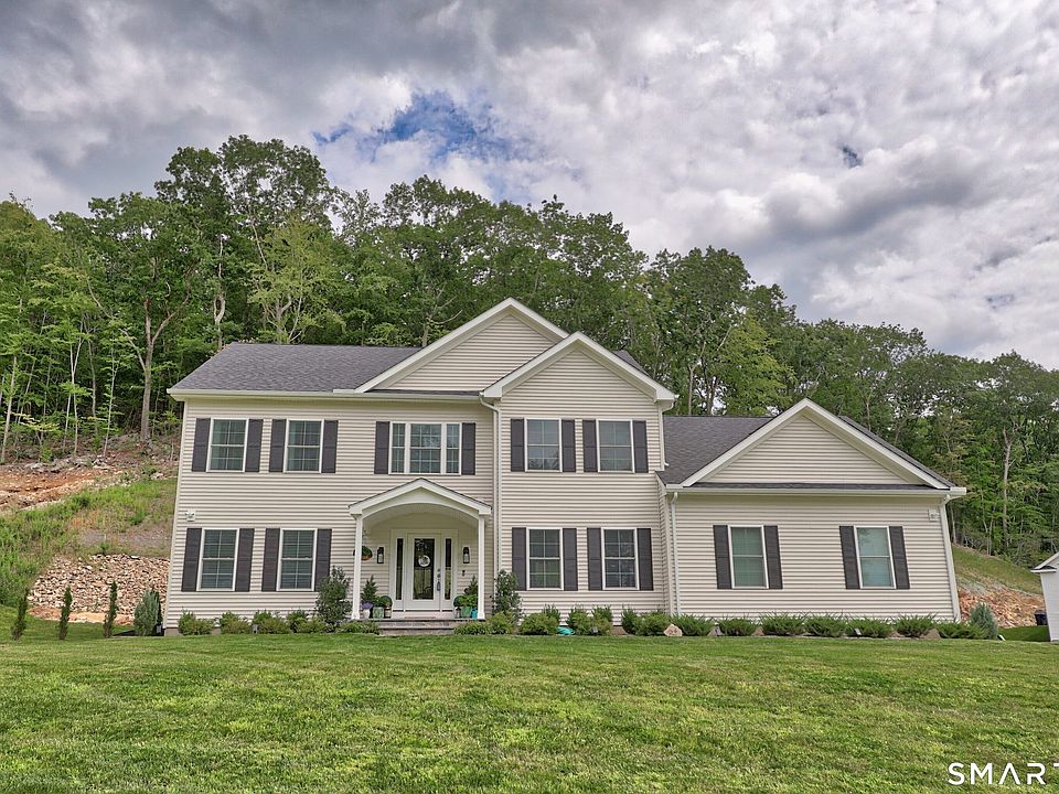 1st image of 18 Hunting Ridge Road