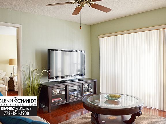 3rd image of 2732 SW Matheson Ave APT D2