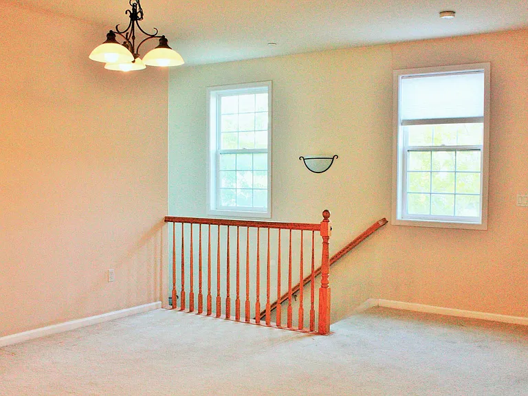 3754 Central Pkwy — Photo 10