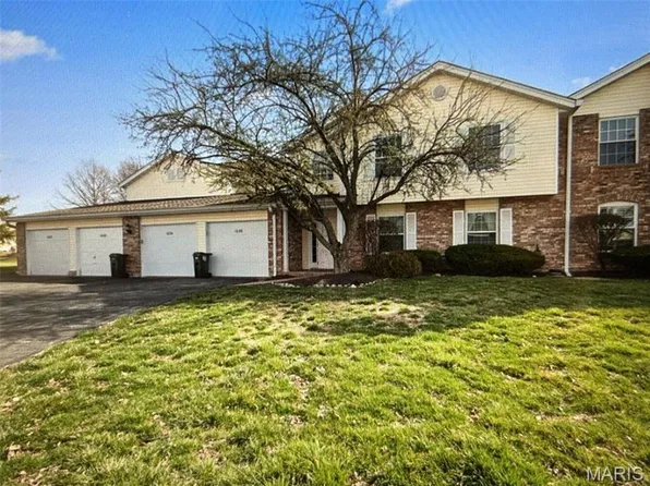 1034 Windstream Dr #14, Saint Peters, MO 63376