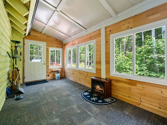 5th image of 38 Spruce Circle