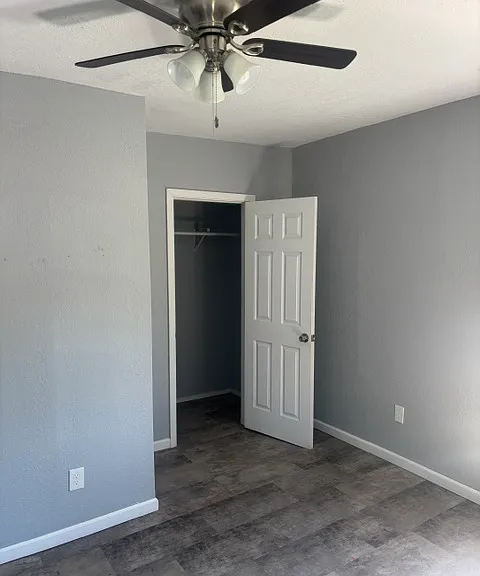 623 Melrose Ct — Photo 2