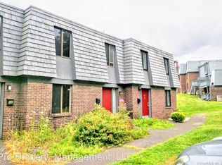 47 Trolley Crossing Ln, Middletown, CT 06457