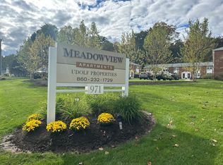 971 Hopmeadow St #16, Simsbury, CT 06070
